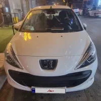 فروش پژو 207i دنده ای موتور tu5 سقف فلزمدل 1403