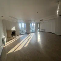 ۲۲۰متر /آجودانیه/۴خواب/بازسازی شده/۲پارکینگ