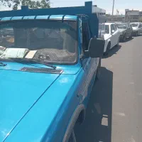 راننده  همراه نیسان