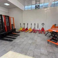 لیفتراک برقی 3 کشو دکل 4.5 متر|ماشین‌آلات صنعتی|تهران, خلیج فارس|دیوار