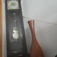 ساعت ایستاده با گلدان چوبی