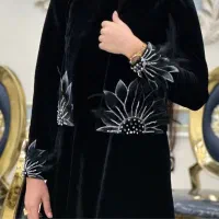 نقاشی روی لباس و انواع پارچه سفارشی و خاص|خدمات پیشه و مهارت|تبریز, |دیوار