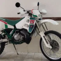 وای زد سی ار ام لانزا کادیکس کامیکس