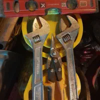 تعدادی آچار و الکترود|ابزارآلات|محمدیه-قزوین, |دیوار