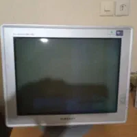 کامپیوتر با همه لوازم یکجا