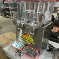 شربت سردکن دو مخزن|کافیشاپ و رستوران|اصفهان, خرم|دیوار