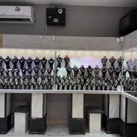 ویترین طلا و جواهرات