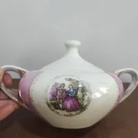 چنی آلات گل سرخی|ظروف پخت‌وپز|بهبهان, |دیوار
