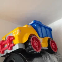 کامیون اسباب بازی