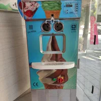 دستگاه بستنی قیفی