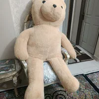 عروسک یا خرس بزرگ