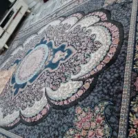 دو عدد فرش زیبا و خوش رنگ