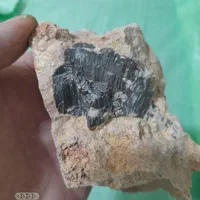 تورمالین سیاه|جواهرات|بجنورد, |دیوار