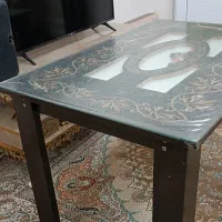 فروش یک عدد میز ناهارخوری چوبی
