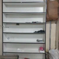 قفسه و ویترین مغازه