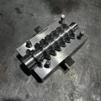 طراحی قالب سازی و تولید قطعات لاستیک و پلاستیک