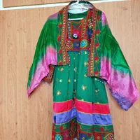 لباس محلی افغانی|لباس|قم, بنیاد|دیوار