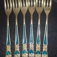 ۳۵ عدد قاشق چنگال کلکسیونی طلاکوب