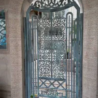 ساخت انواع درب و پنجره های فلزی خاص به صورت cnc