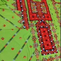 فقط زردکاری موسوم میدوزم