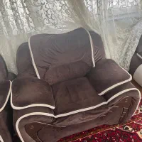 تعدادی وسایل منزل به فروش میرسد