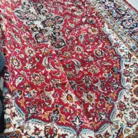 یک فرش ۱۲ متری