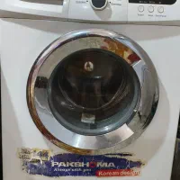 فروش ماشین لباسشویی پاکشوما ۶ کیلویی نیاز به تعمیر