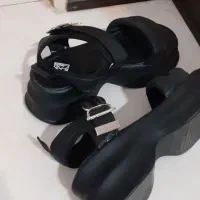 عدد کتانی یکبار پوشیده سایز ۴۰و صندل نو سایز ۳۸|کیف، کفش، کمربند|تهران, چهارصد دستگاه|دیوار