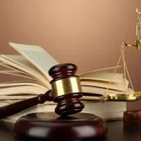 وکیل پایه یک دادگستری