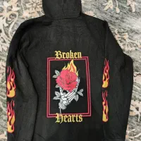 هودی|لباس|ابهر, |دیوار