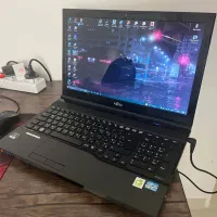 لپ‌تاپ Fujitsu Lifebook AH532/G21 آلمانی