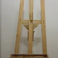 *سه پایه نقاشی*