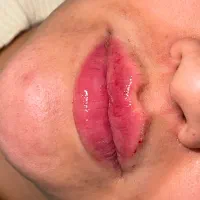 ژل لب روسی