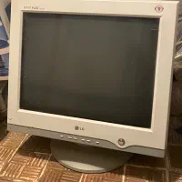 سه عدد مانیتور برند های ال جی و سامسونگ