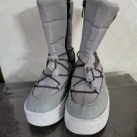 بوت دخترانه