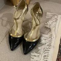 پاشنه بلند زنانه