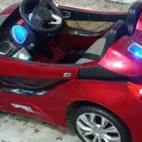 ماشین شارژی خوشکل|اسباب‌بازی بچه|شیراز, اصلاح‌نژاد|دیوار