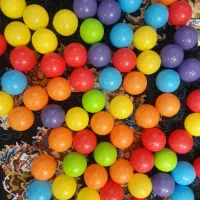 فروش صد عدد توپ نو|اسباب‌‌بازی|کازرون, |دیوار