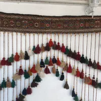 پرده آویز سنتی دست بافت|گلیم، جاجیم، گبه|گلبهار, شهر جدید گلبهار|دیوار