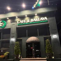 استخدامِ فوری  پرسنل کافه باقلوای علی حان