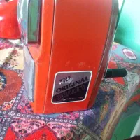 مداد تراش هندلی قرمز قدیمی سال ۱۹۶۰