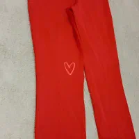 تعداد زیادی لباس