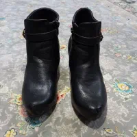 کفش و نیم بوت|کیف، کفش، کمربند|سیاهکل, |دیوار