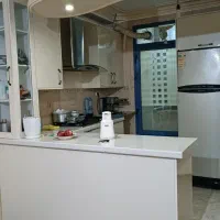 رهن-و-اجاره-آپارتمان-دو-خوابه-با-پارکینگ-و-انباری