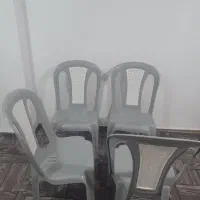 ۴عدد صندلی پلاستیکی جنس خوب|میز و صندلی غذاخوری|صومعهسرا, |دیوار