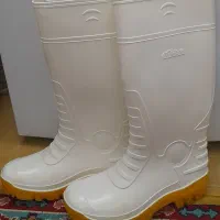 چکمه نو