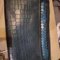 چندتا کیف قدیمی برند به همراه یک حالت دکوری