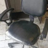 میز اداری چرخ دار