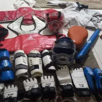 ۲ست وسایل تکواندو به همراه لوازم مبارزه و|تجهیزات ورزشی|اهواز, ۲۴ متری|دیوار