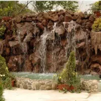 آبنما و آلاچیق دیوار طرح سنگ و صخره